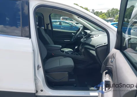 2019 Ford Escape Se from USA, damaged, VIN 1FMCU9GD4KUB53647